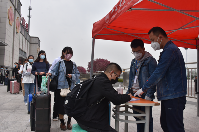 【山西日报】严防严控 信息学院毕业年级学生有序返校