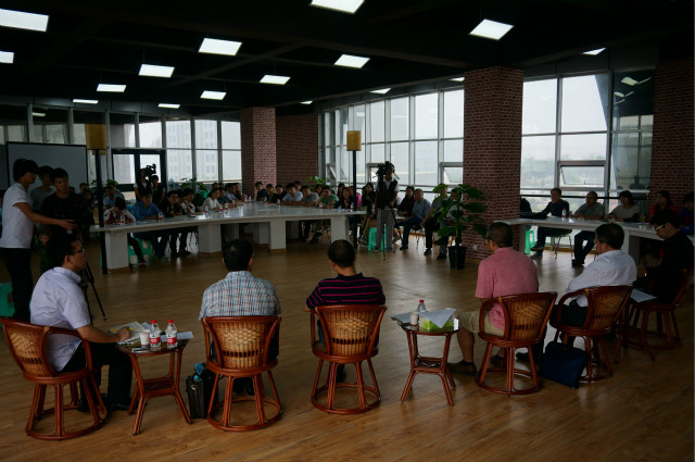 学院董事长与完满教育系统师生交流座谈