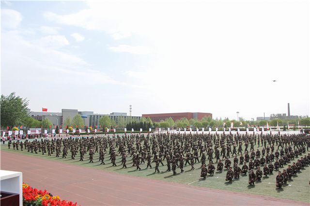 军训×运动会=国术形意拳的创意表达