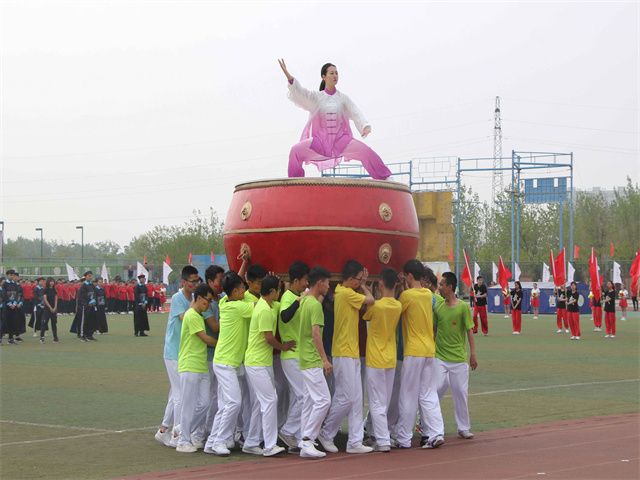 军训×运动会=国术形意拳的创意表达