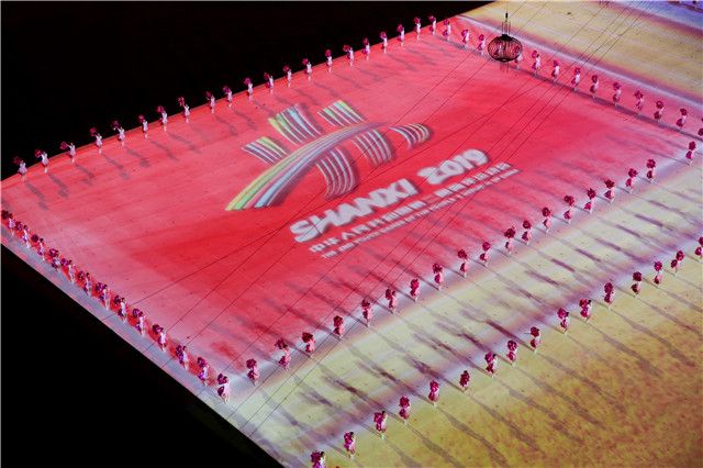 我校武术队参演二青会开幕式